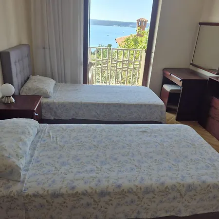 Leko 4 Apartma *