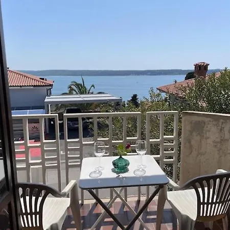 Leko 4 Apartma